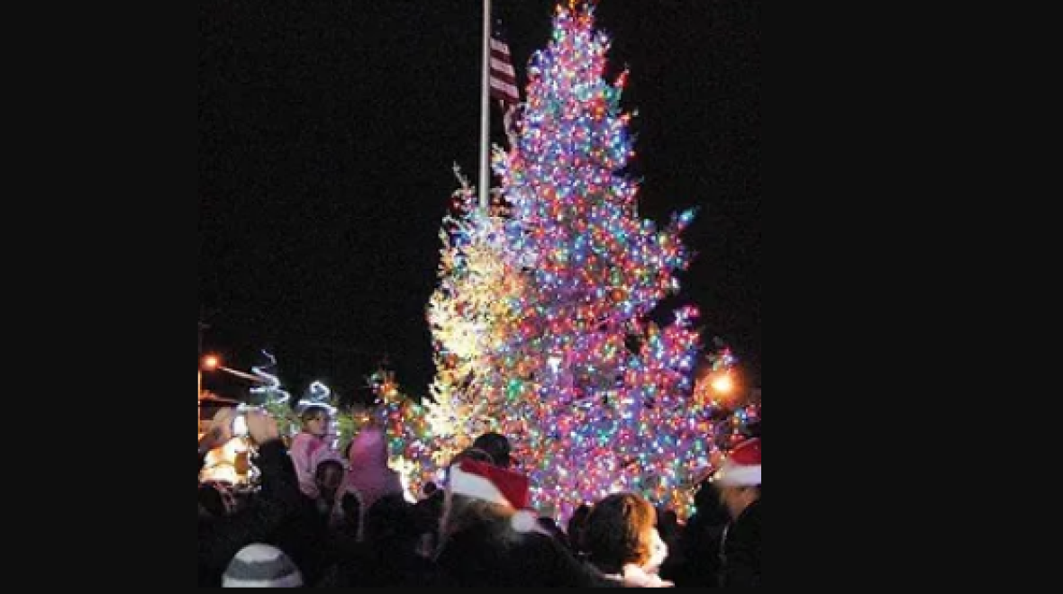 Gig Harbor Tree Lighting Seattle Area Family Fun Calendar ParentMap